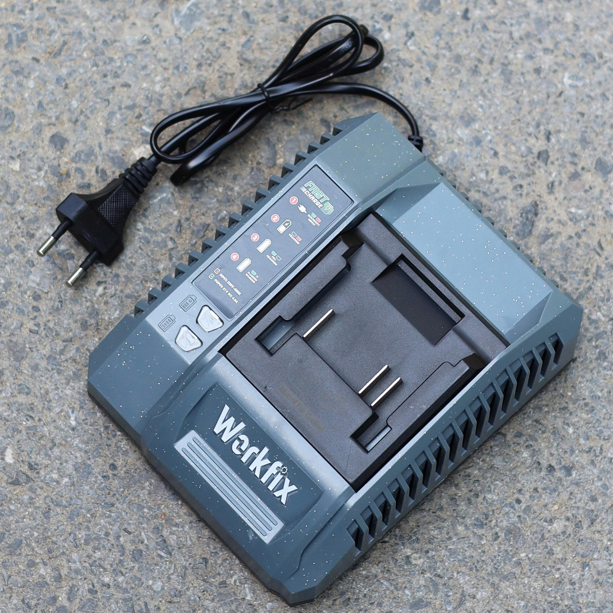 z7268384721316_9e8e2f405c954d68cad40ced29bb9793