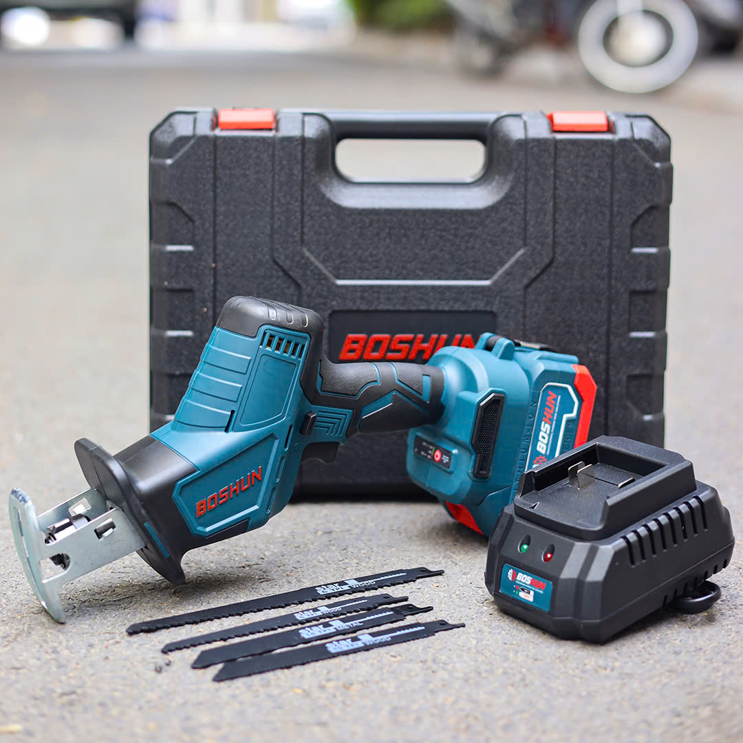 z7689824796662_76f2d699da09eece314bdf119f4a7104